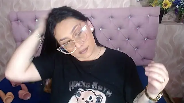 Naomi Braunx online show from 11.19.25