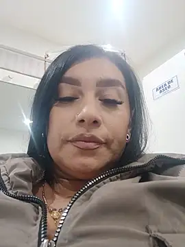 Snapshot of Naomi_Braunx chatting on 07.04.26 Naomi Braunx online show from 07.04.26