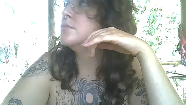 Blue Liz online show from 12.15.25