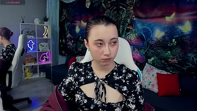 ClaraParks online show from 12.02.25