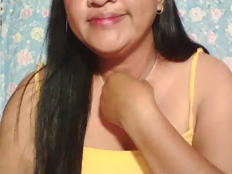 hotolivia34 online show from 11.23.25