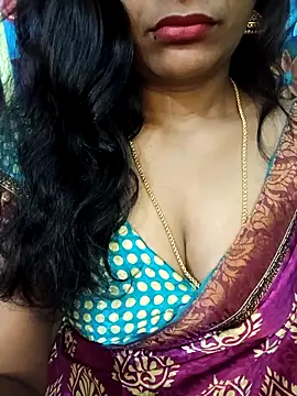 Snapshot of Dharshini_7 chatting on 10.21.25 Dharshini 7 online show from 10.21.25