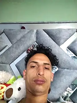 Snapshot of Dani22cmhot chatting on 10.26.25 Dani22cmhot online show from 10.26.25