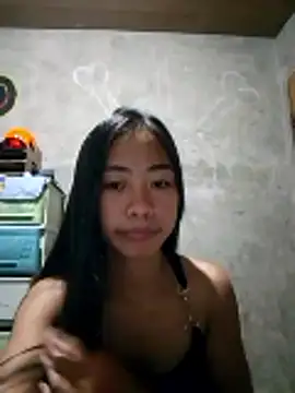SweetMissPinay18 online show from 05.20.26