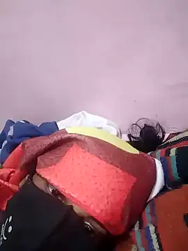 Snapshot of amolicars chatting on 10.11.25 amolicars online show from 10.11.25