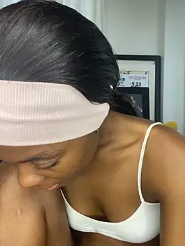 prettydollyy online show from 03.06.26