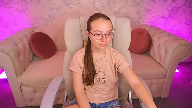 ArrinaWairr online show from 09.24.25