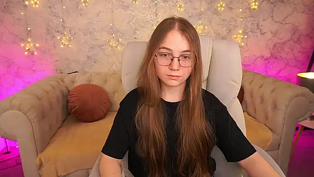 ArrinaWairr online show from 02.10.26