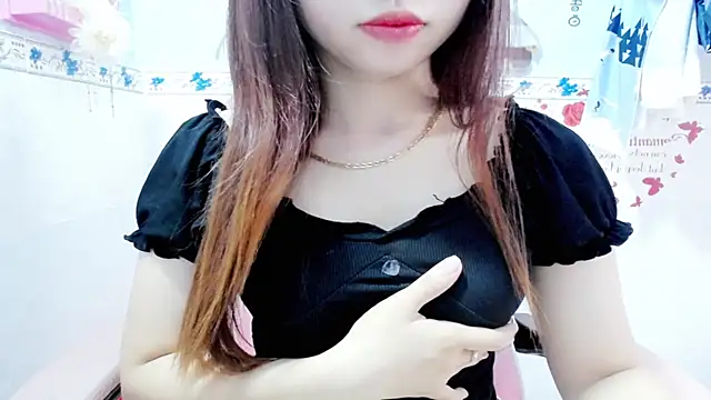 Snapshot of Anna_sexyX chatting on 09.24.25 Anna sexyX online show from 09.24.25
