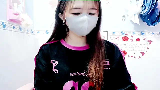 Snapshot of Anna_sexyX chatting on 10.12.25 Anna sexyX online show from 10.12.25