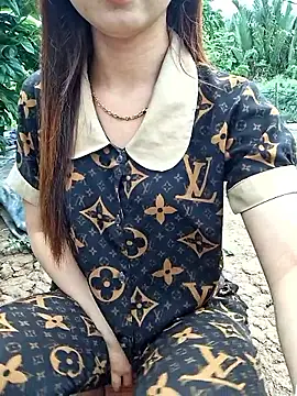 Snapshot of Anna_sexyX chatting on 10.16.25 Anna sexyX online show from 10.16.25