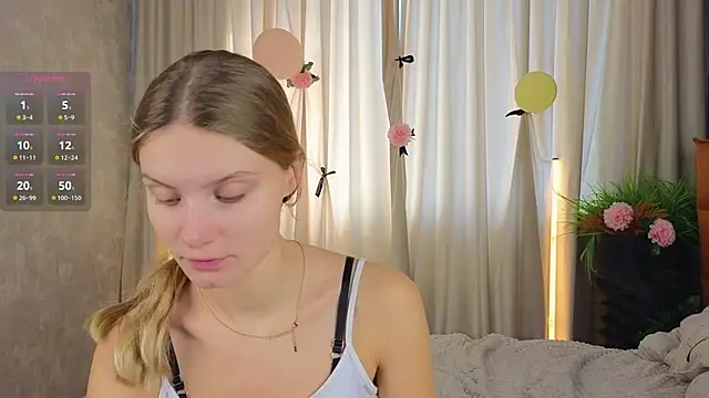 SoftBliss online show from 10.04.25
