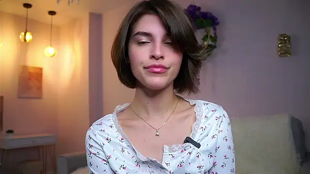 EleneButton online show from 10.26.25