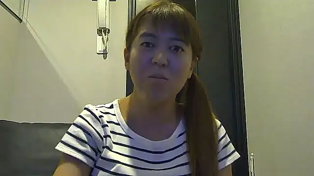 Snapshot of SAKI_saki_01 chatting on 09.10.25 SAKI saki 01 online show from 09.10.25