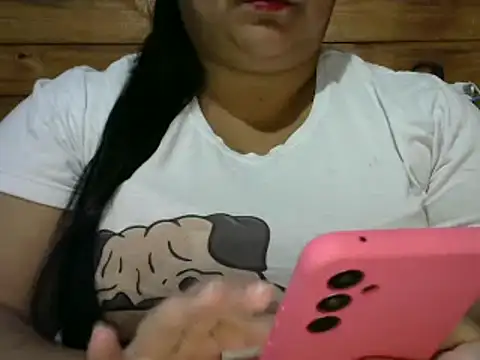 Snapshot of MARRENTINHA34 chatting on 10.10.25 MARRENTINHA34 online show from 10.10.25