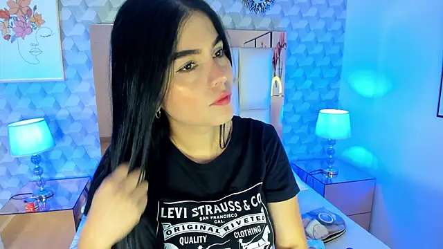 Sasha  sims   online show from 10.22.25