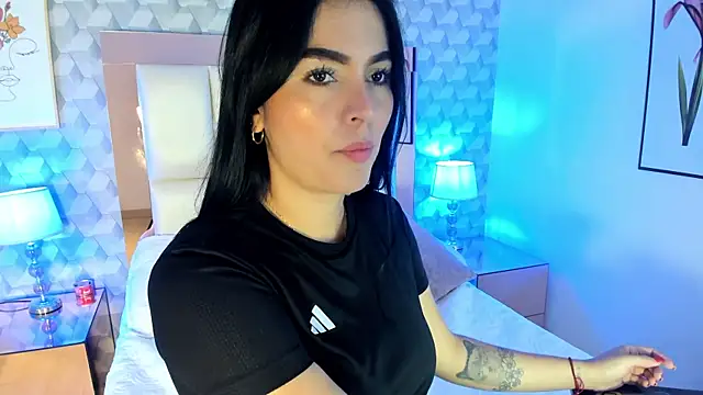 Sasha  sims   online show from 11.22.25