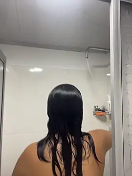 JuanitaMore01 online show from 04.01.26