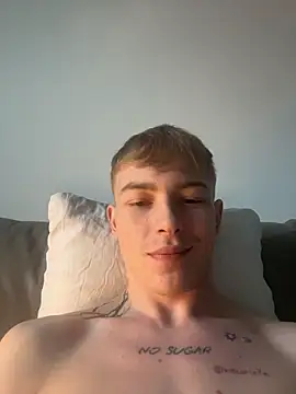 callmealexthx online show from 11.11.25