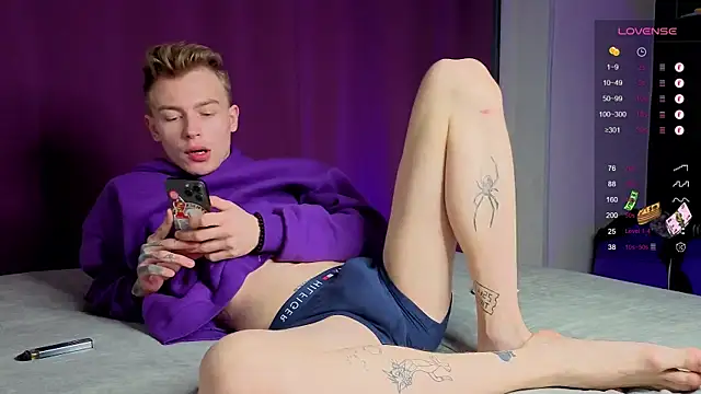 callmealexthx online show from 11.29.25