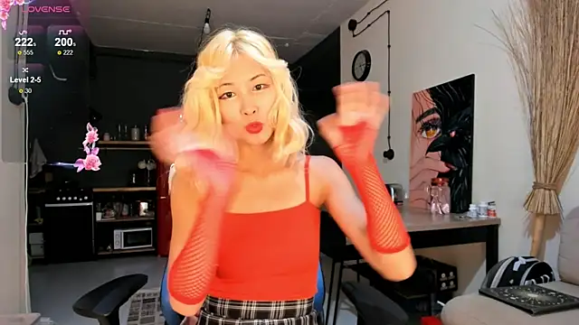 Snapshot of Korean_blink chatting on 09.25.25 Korean blink online show from 09.25.25