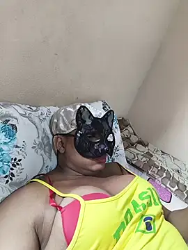 Snapshot of DuCreu chatting on 11.13.25 DuCreu online show from 11.13.25