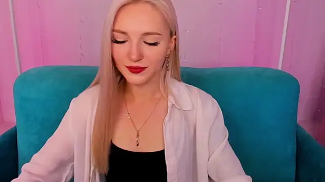 LisaFoxyMe online show from 09.20.25