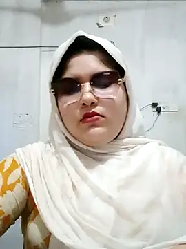 Snapshot of Nusrat-N chatting on 07.11.26 Nusrat-N online show from 07.11.26