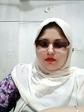 Snapshot of Nusrat-N chatting on 07.12.26 Nusrat-N online show from 07.12.26