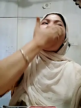 Snapshot of Nusrat-N chatting on 07.14.26 Nusrat-N online show from 07.14.26