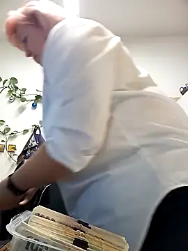 TerezaVelvet online show from 10.16.25