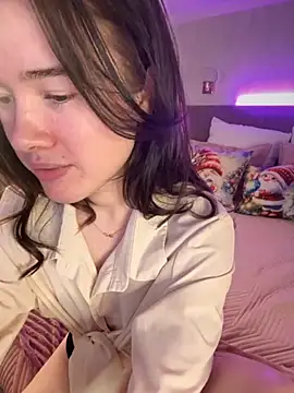 Snapshot of Marryme- chatting on 11.26.25 Marryme- online show from 11.26.25