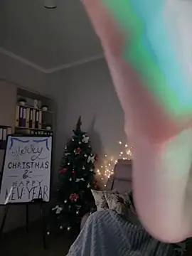 Snapshot of Marryme- chatting on 11.28.25 Marryme- online show from 11.28.25