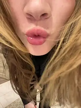 Snapshot of Marryme- chatting on 03.29.26 Marryme- online show from 03.29.26