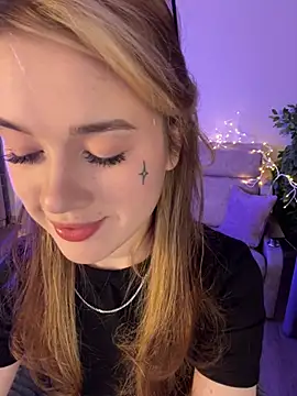 Snapshot of Marryme- chatting on 04.08.26 Marryme- online show from 04.08.26