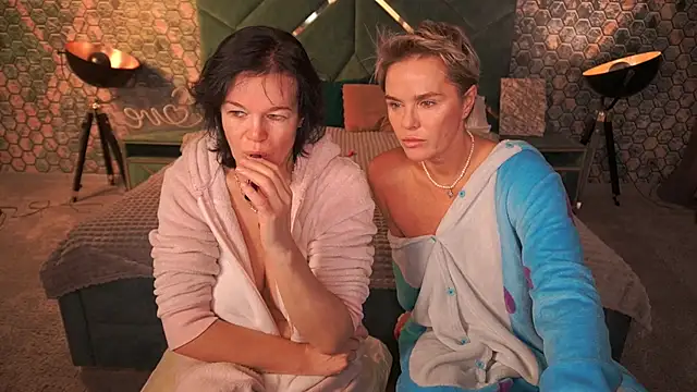 Snapshot of PleasureWeCouple chatting on 11.18.25 PleasureWeCouple online show from 11.18.25