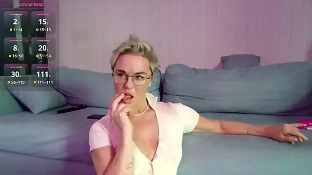 Snapshot of PleasureWeCouple chatting on 02.07.26 PleasureWeCouple online show from 02.07.26