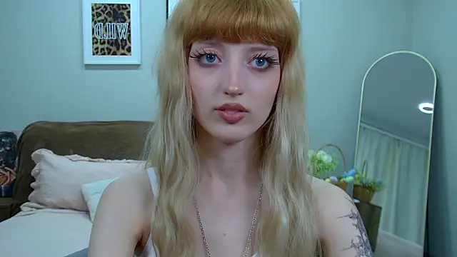 MistyMarlo online show from 04.18.26