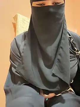  Laiali  online show from 11.20.25