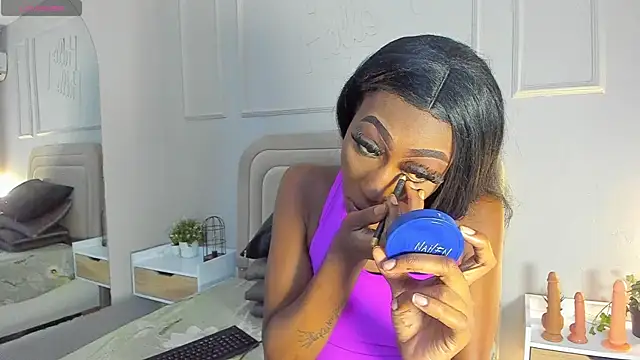 Anamonrroe online show from 02.04.26