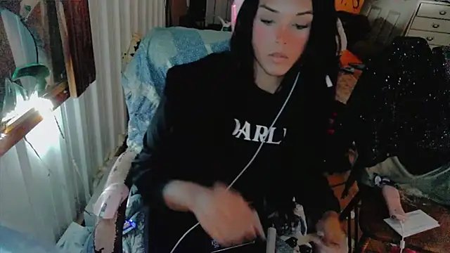 HTXBBY3130 online show from 11.03.25