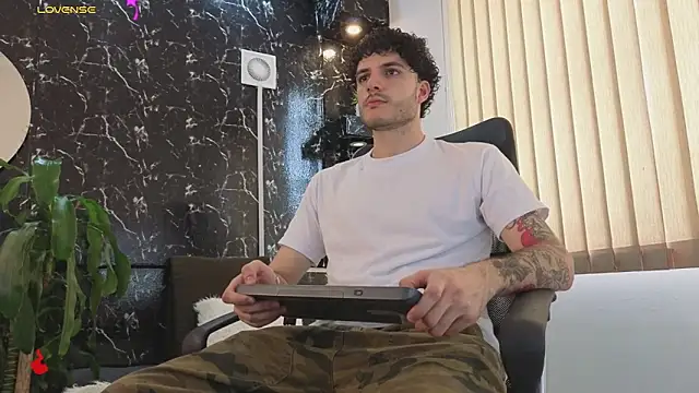 Rafael Mendezz online show from 03.12.26