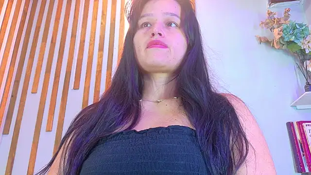 Snapshot of Jennifer_Vega1 chatting on 10.10.25 Jennifer Vega1 online show from 10.10.25