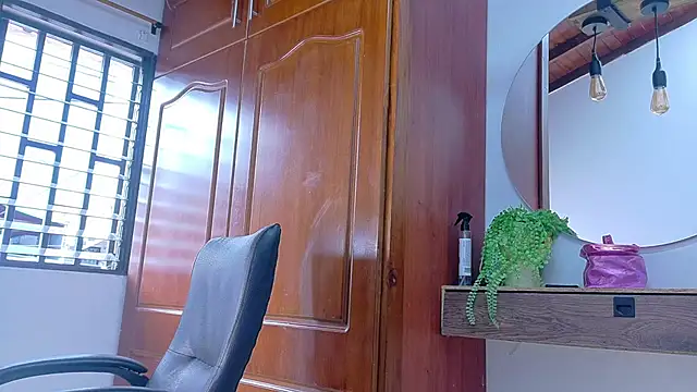 Jennifer Vega1 online show from 04.12.26