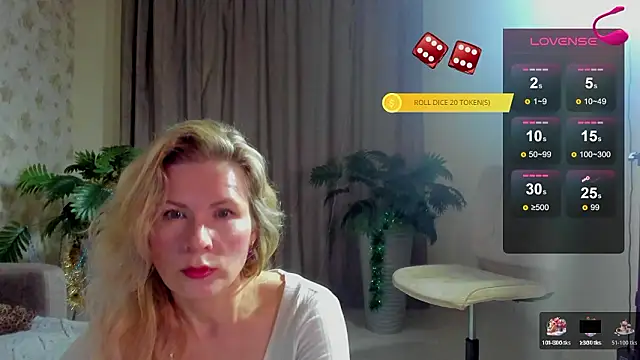 Julia Giulia online show from 03.09.26