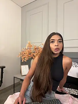 AnnyVega  online show from 10.21.25