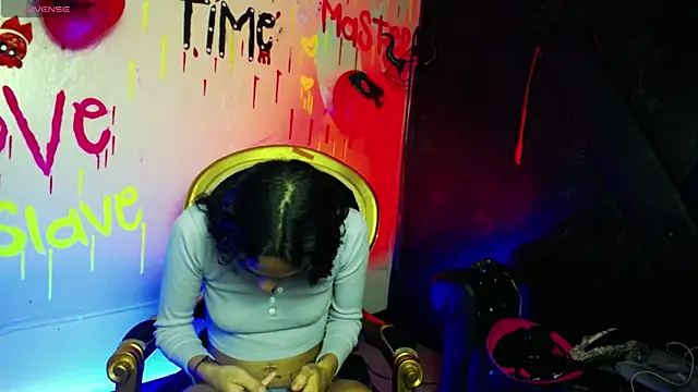 Sweettpleasure online show from 10.26.25