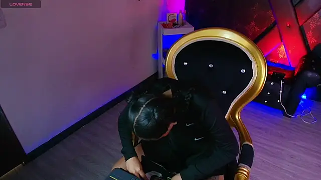 Snapshot of Sweettpleasure chatting on 02.15.26 Sweettpleasure online show from 02.15.26