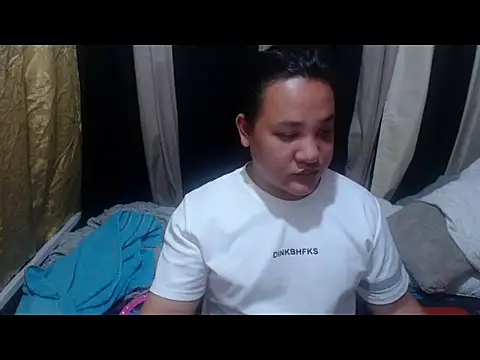 Hotcum ella online show from 04.16.26