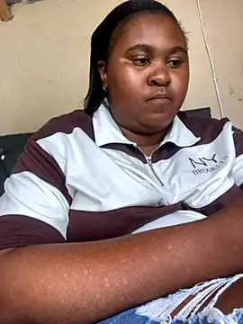 AssieLindy95 online show from 11.25.25